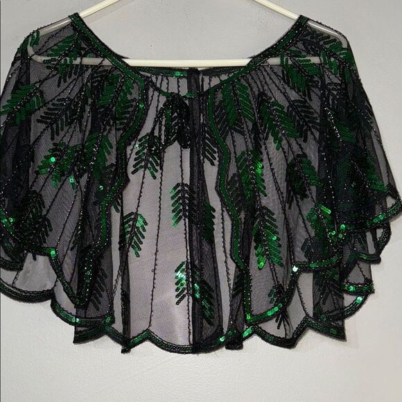 Black and Green Sequin Leaf Capelet - Picture 1 of 13